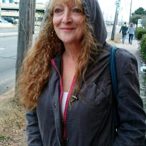 Meet your Posher, Cheri